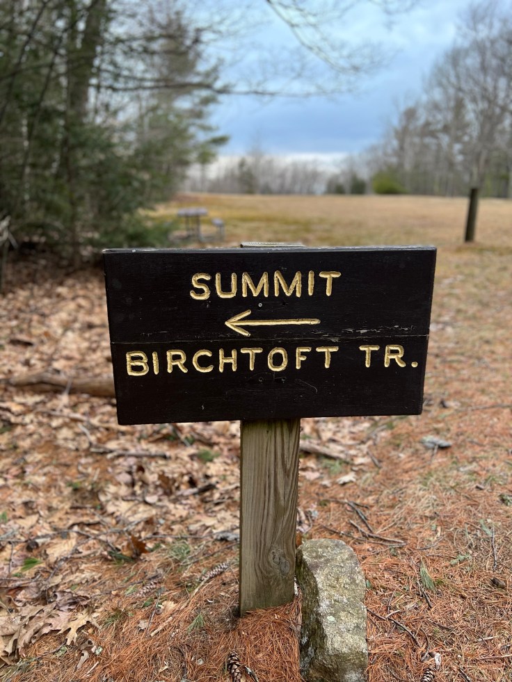 trail sign birchcroft monadnock