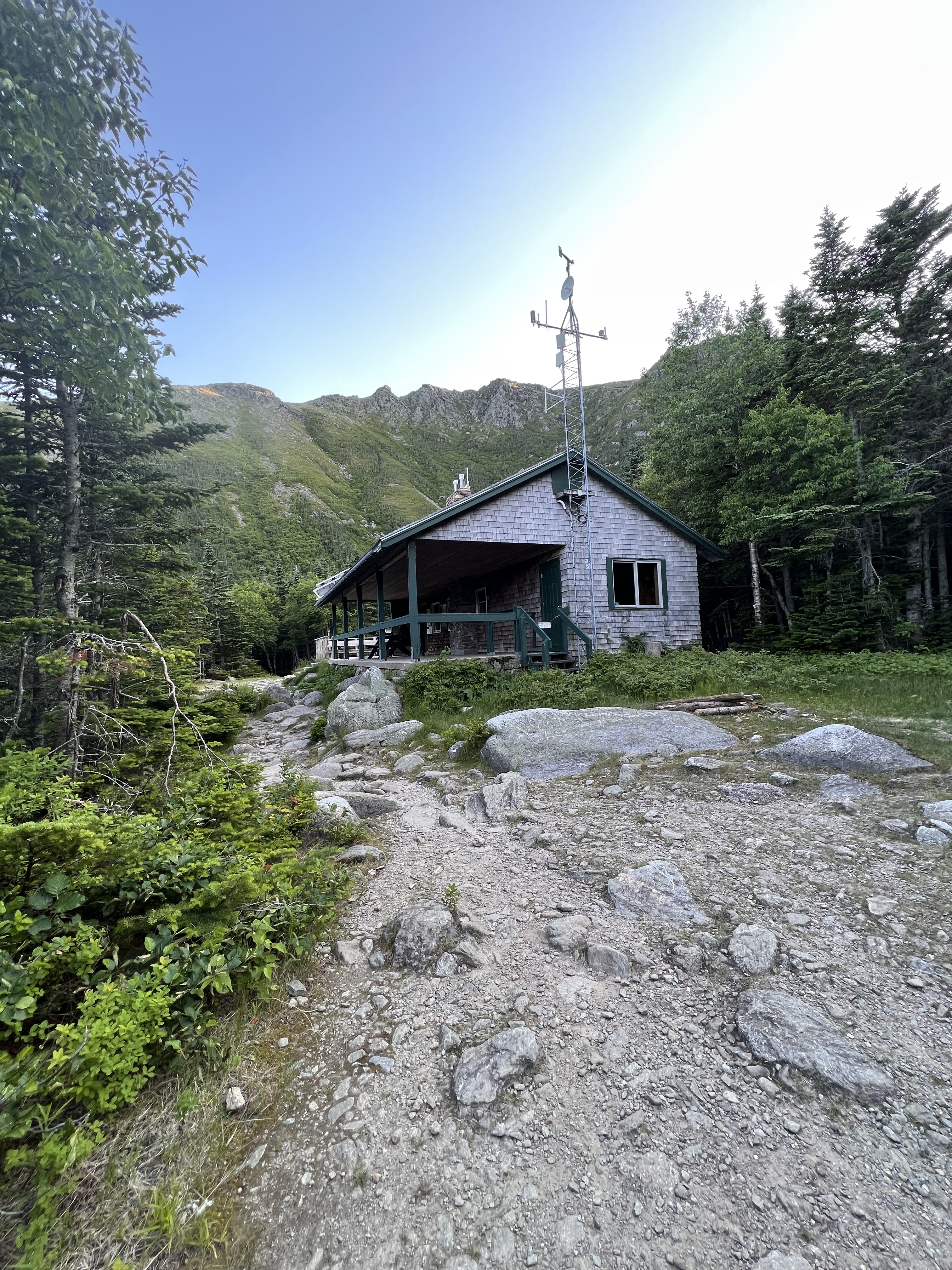 tuckerman hermit lake shelter
